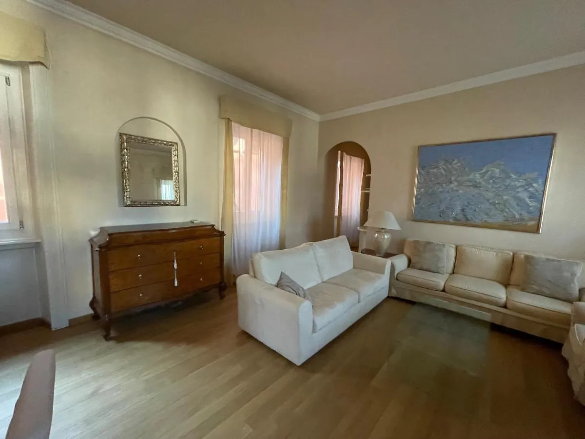 Luxury Via Pozzone Milano 0*, Mediolan Włochy