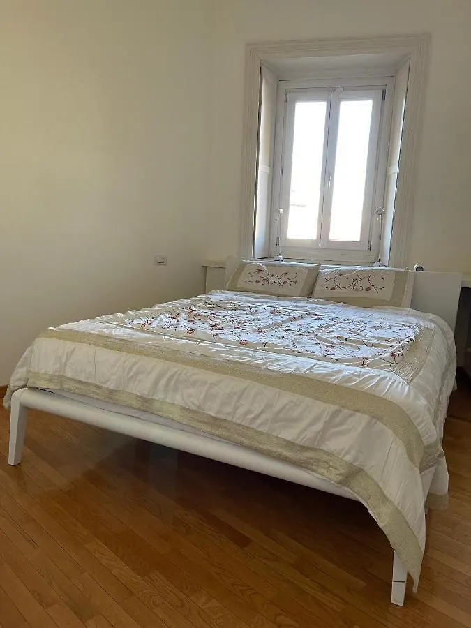 Luxury Via Pozzone Milano Luksusowy namiot Mediolan